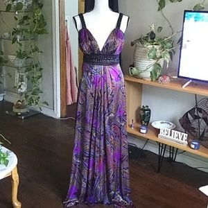 💥CLEARANCE💥💥😍XOXO MAXI DRESS sz medium😍